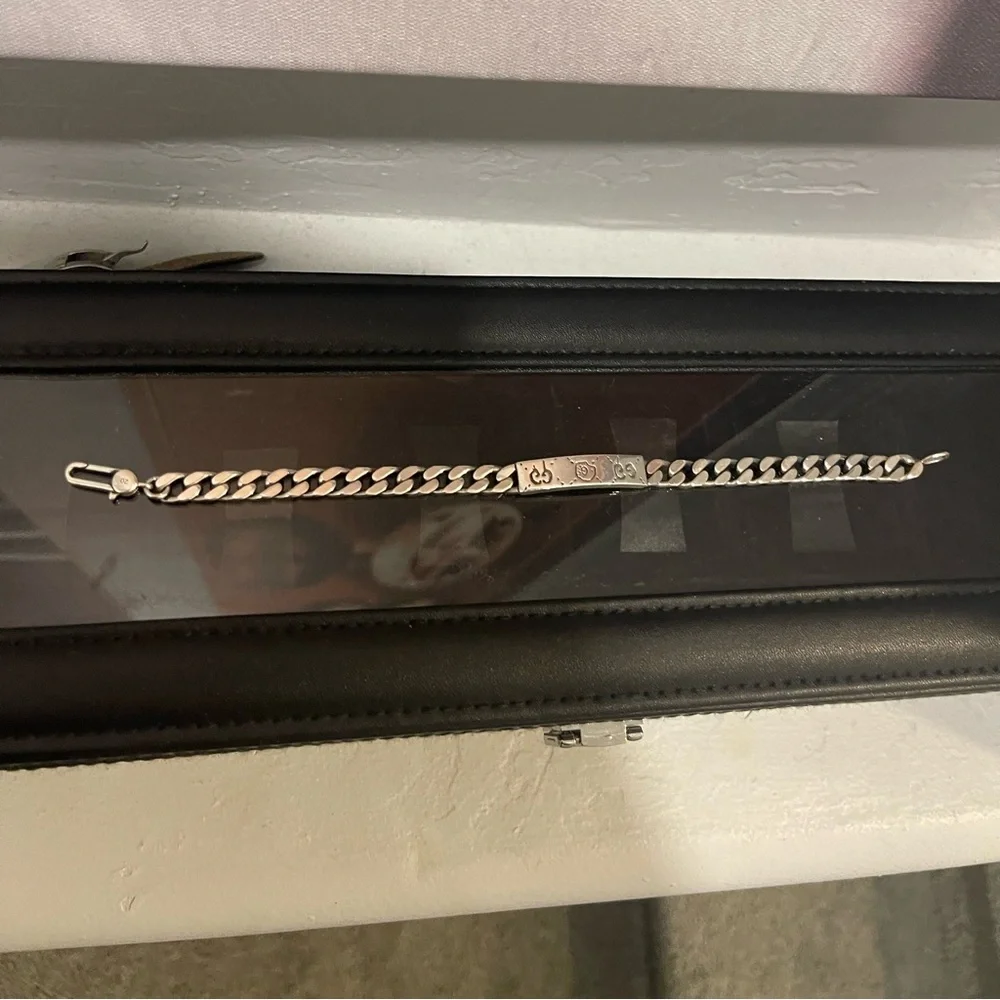 Gucci Bracelet - Picture 1 of 2